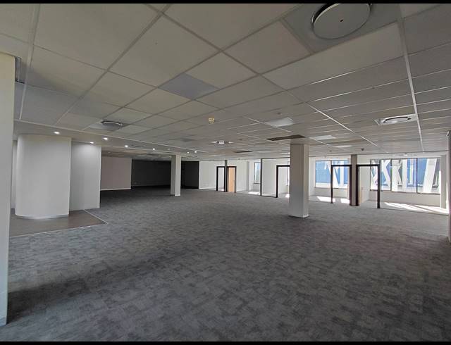 412M² OFFICE TO LET IN BRYANSTON